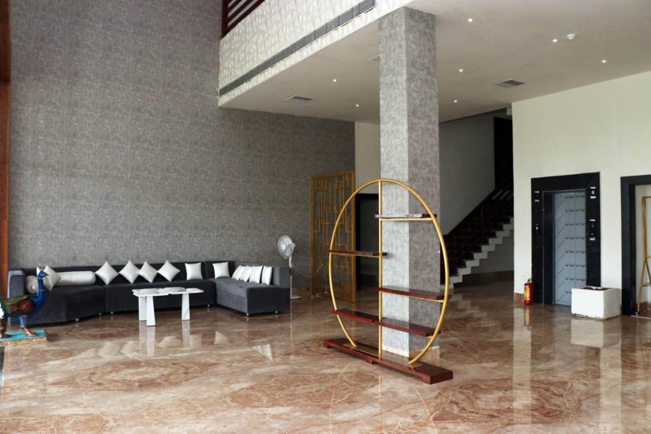 Hotel Savitri Signature Narsinghpur Eksteriør bilde